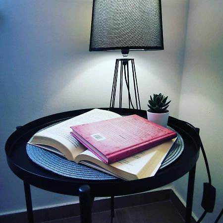 Apartment4Two - Studioapartment ヴィル エクステリア 写真
