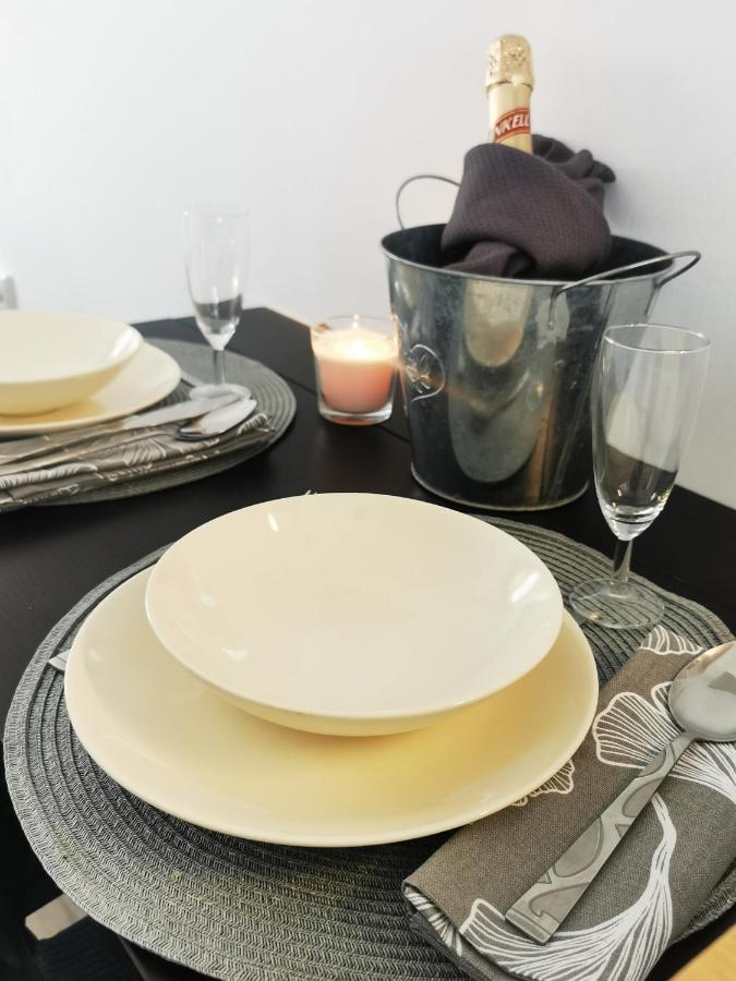 Apartment4Two - Studioapartment ヴィル エクステリア 写真