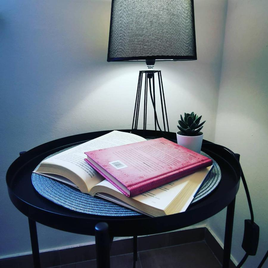 Apartment4Two - Studioapartment ヴィル エクステリア 写真
